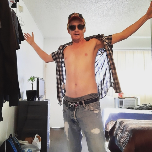 Meet your Posher, Shawn - Picture 7 of 7